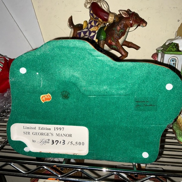 Lefton Colonial Christmas Village Sir George's Manor 1997 *Retired* - Picture 6 of 12